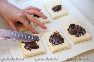 Отрывной пирог-гармошка с шоколадным сыром, Шаг 03