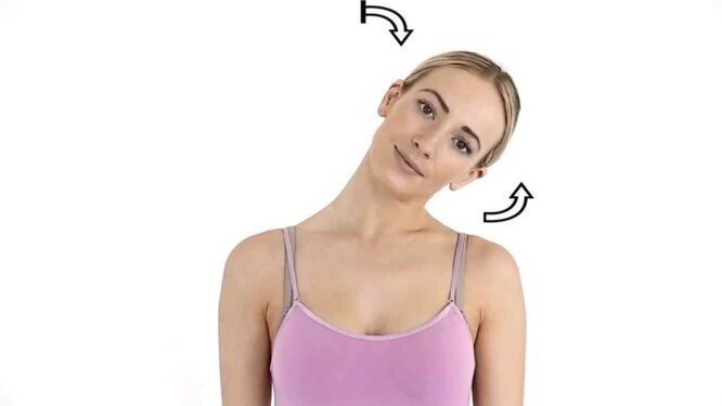 Повороты — отличный способ прокачать мышцы лица и шеи.
