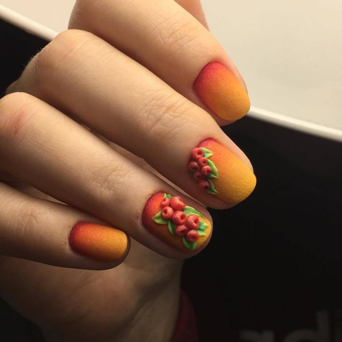 Оранжевый гель-лак на ногтях