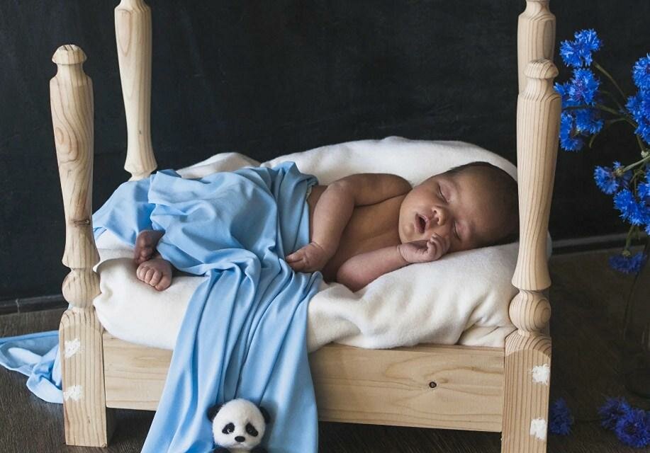 К чему снится маленький ребенок — значение сна по различным сонникам